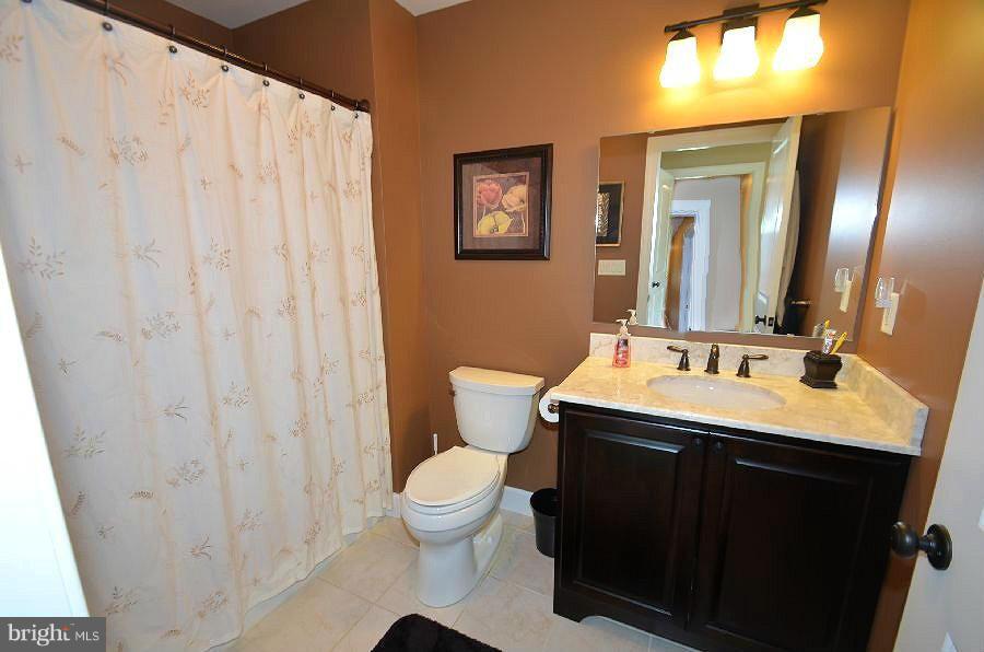 1871 Poplar Ridge Road Pasadena, MD 21122 - Photo 21 of 28 Bath