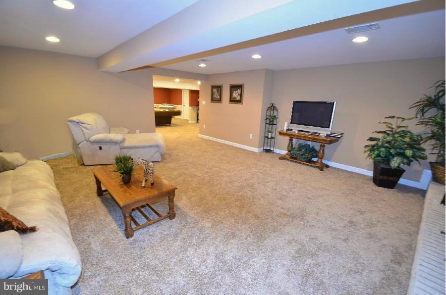 1871 Poplar Ridge Road Pasadena, MD 21122 - Photo 27 of 28 Exterior (General)