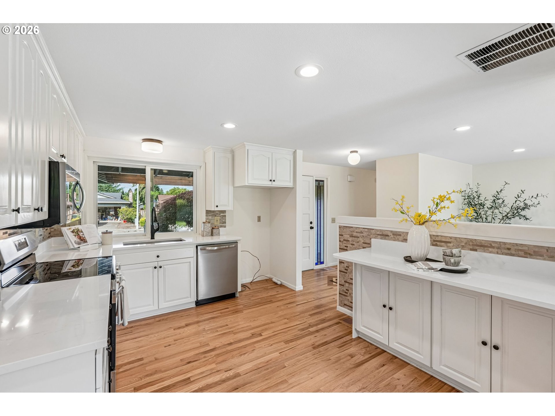 20375 Southwest Deline Street Beaverton, OR 97078 - Photo 7 of 41