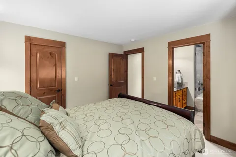 $1,640,000 | 1310 Snoqualmie Drive, Snoqualmie Pass, WA 98068