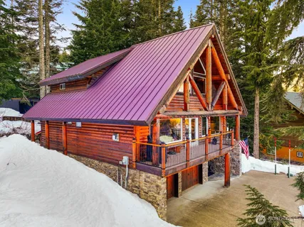$1,640,000 | 1310 Snoqualmie Drive, Snoqualmie Pass, WA 98068
