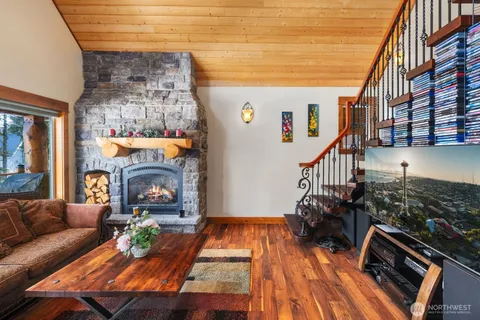 $1,640,000 | 1310 Snoqualmie Drive, Snoqualmie Pass, WA 98068