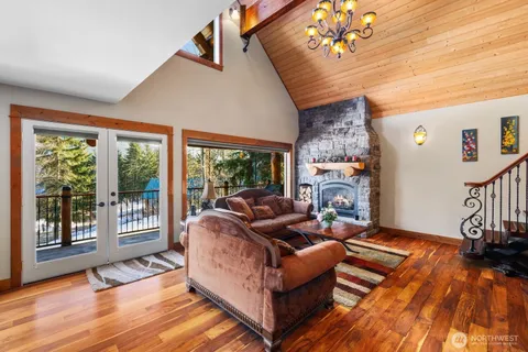 $1,640,000 | 1310 Snoqualmie Drive, Snoqualmie Pass, WA 98068