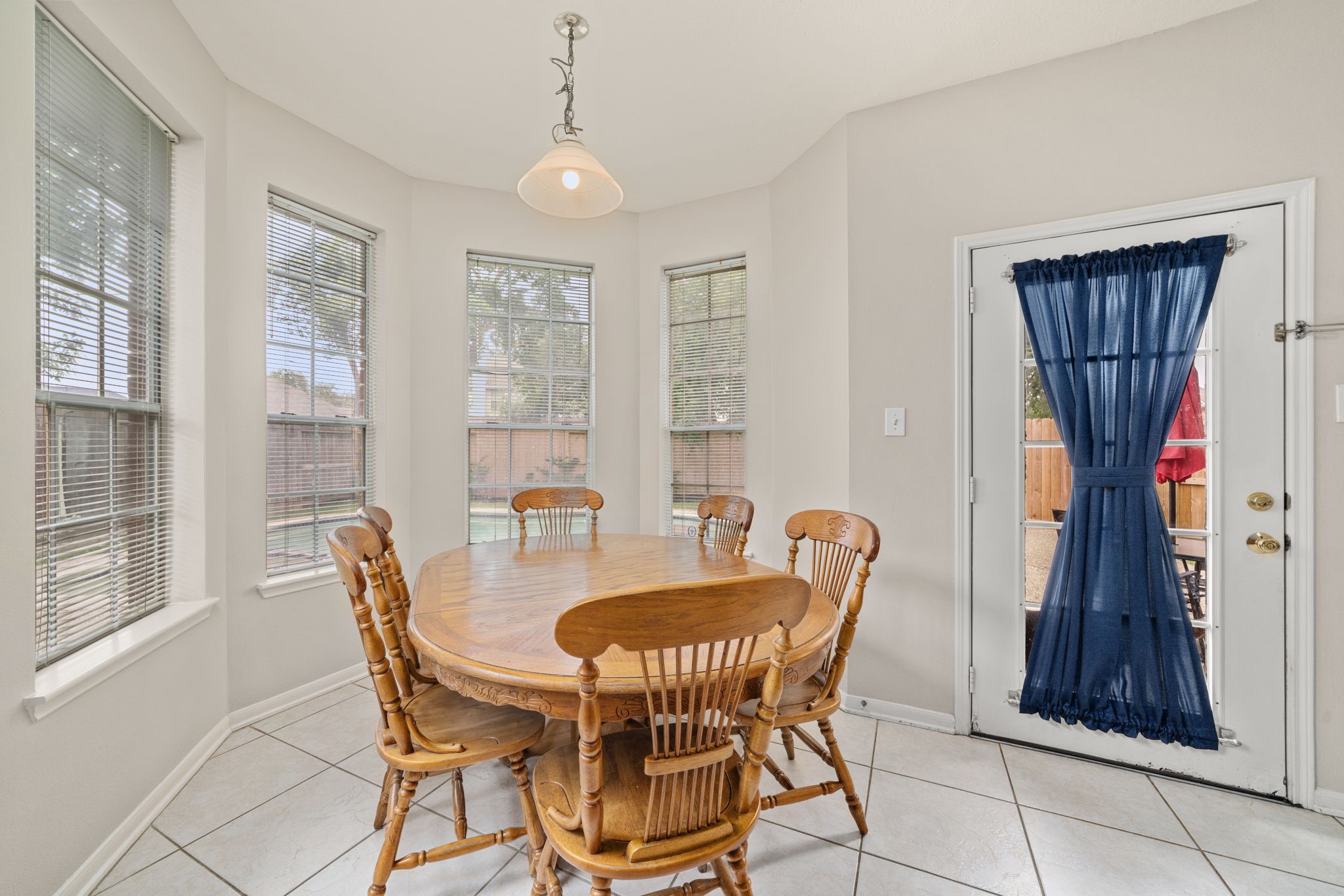 9715 Therrell Drive Houston, TX 77064 - Photo 12 of 33