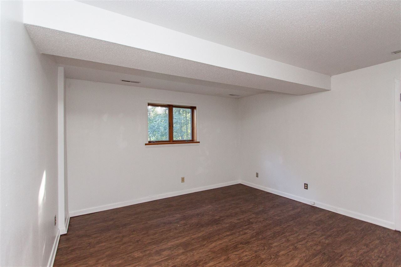 2570 Sugar Bottom Road Northeast Solon, IA 52333 - Photo 6 of 20 Gallery Image 6