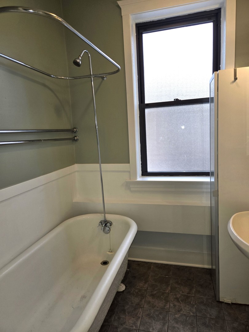 5208 North Clark Street, Unit 3 Chicago, IL 60640 - Photo 13 of 15