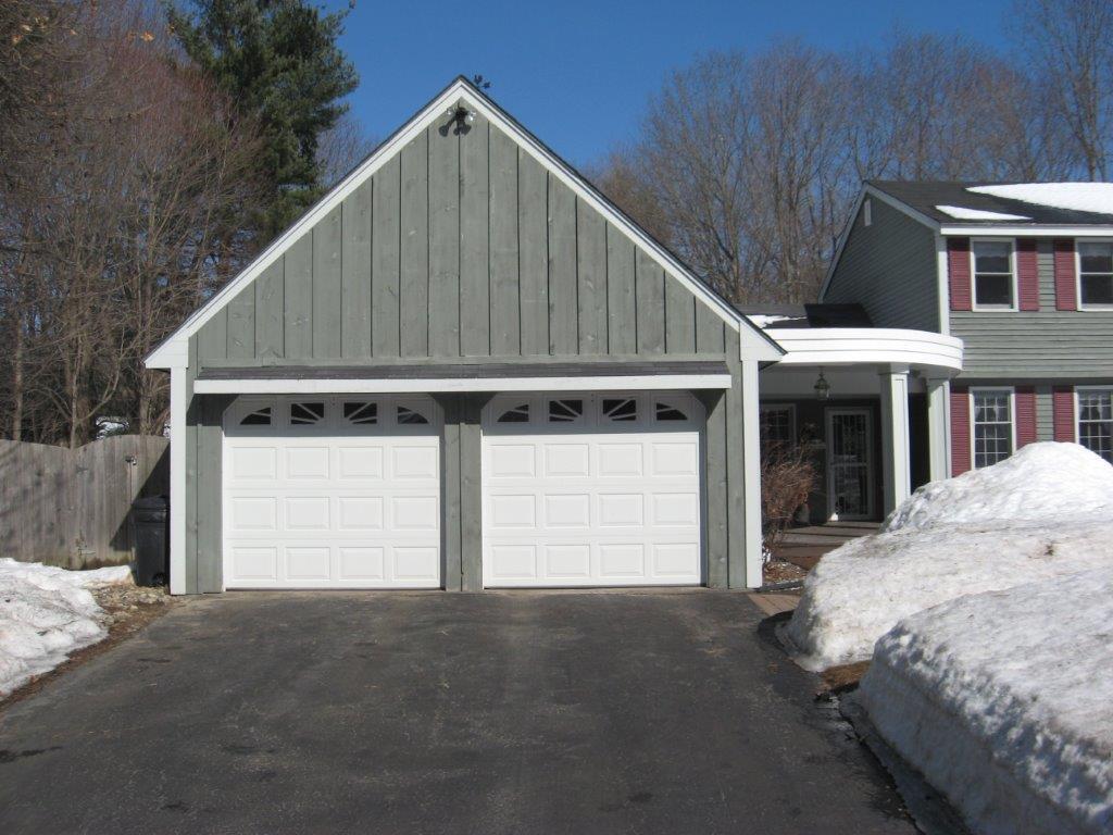 7 Banks Brook Road Old Orchard Beach, ME 04064 - Photo 3 of 18 2 Car garage