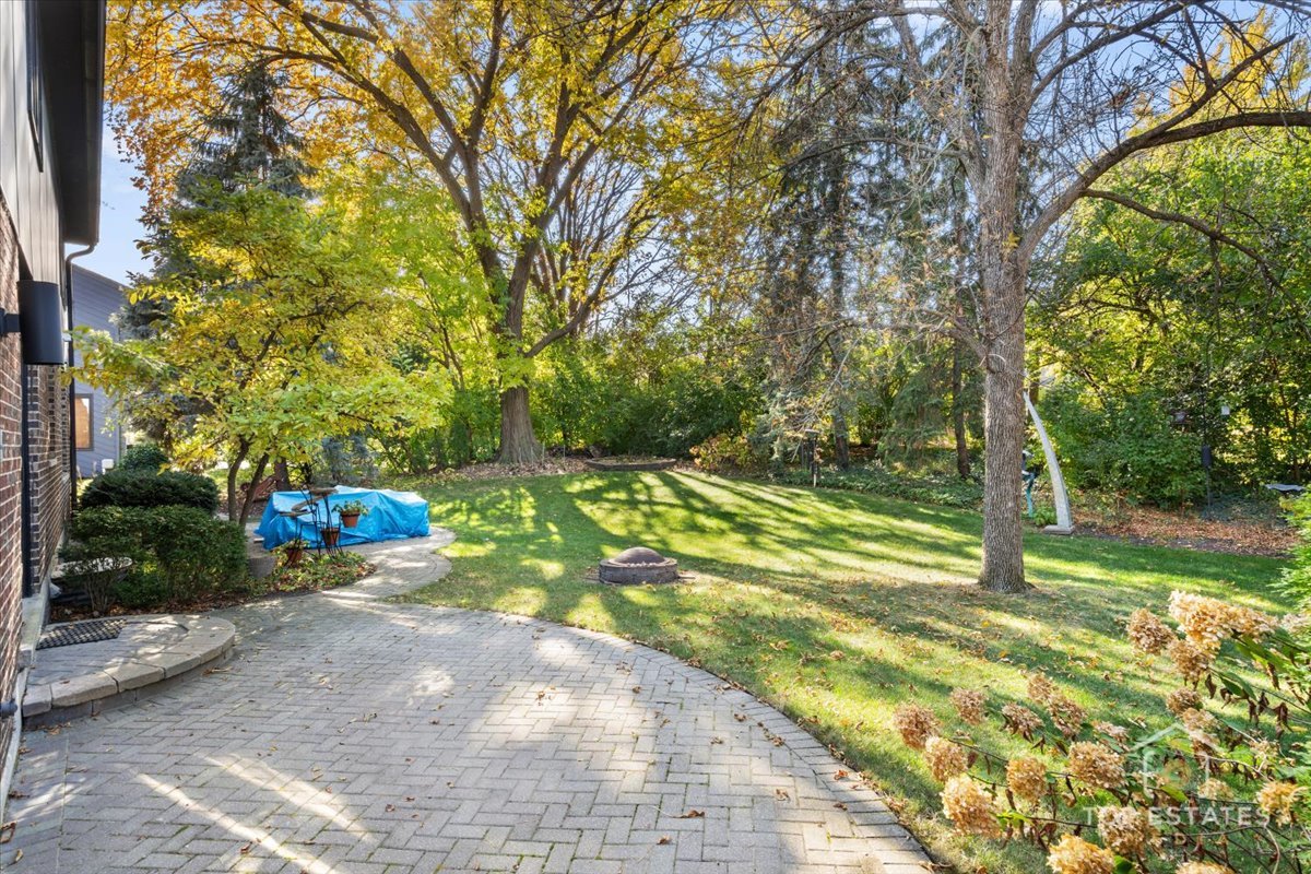 7612 Ridgewood Lane Burr Ridge, IL 60527 - Photo 26 of 32 Gallery Image 26