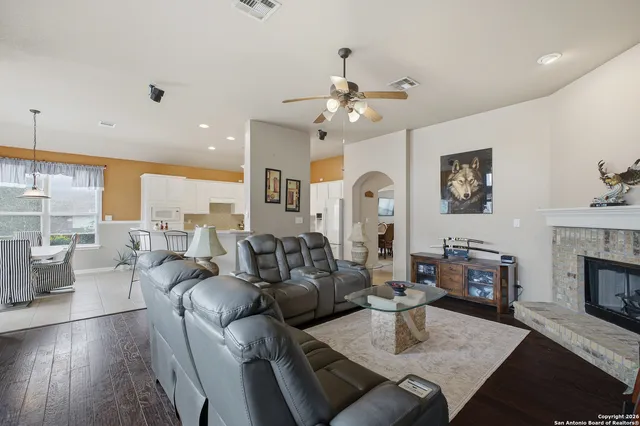 $500,000 | 1402 Mesa Creek, San Antonio, TX 78258