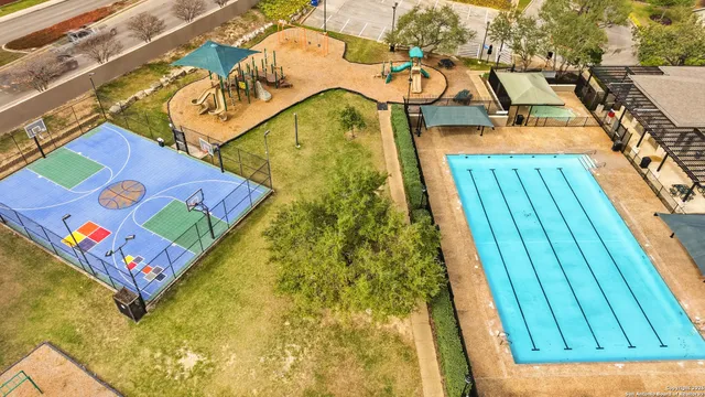 $500,000 | 1402 Mesa Creek, San Antonio, TX 78258