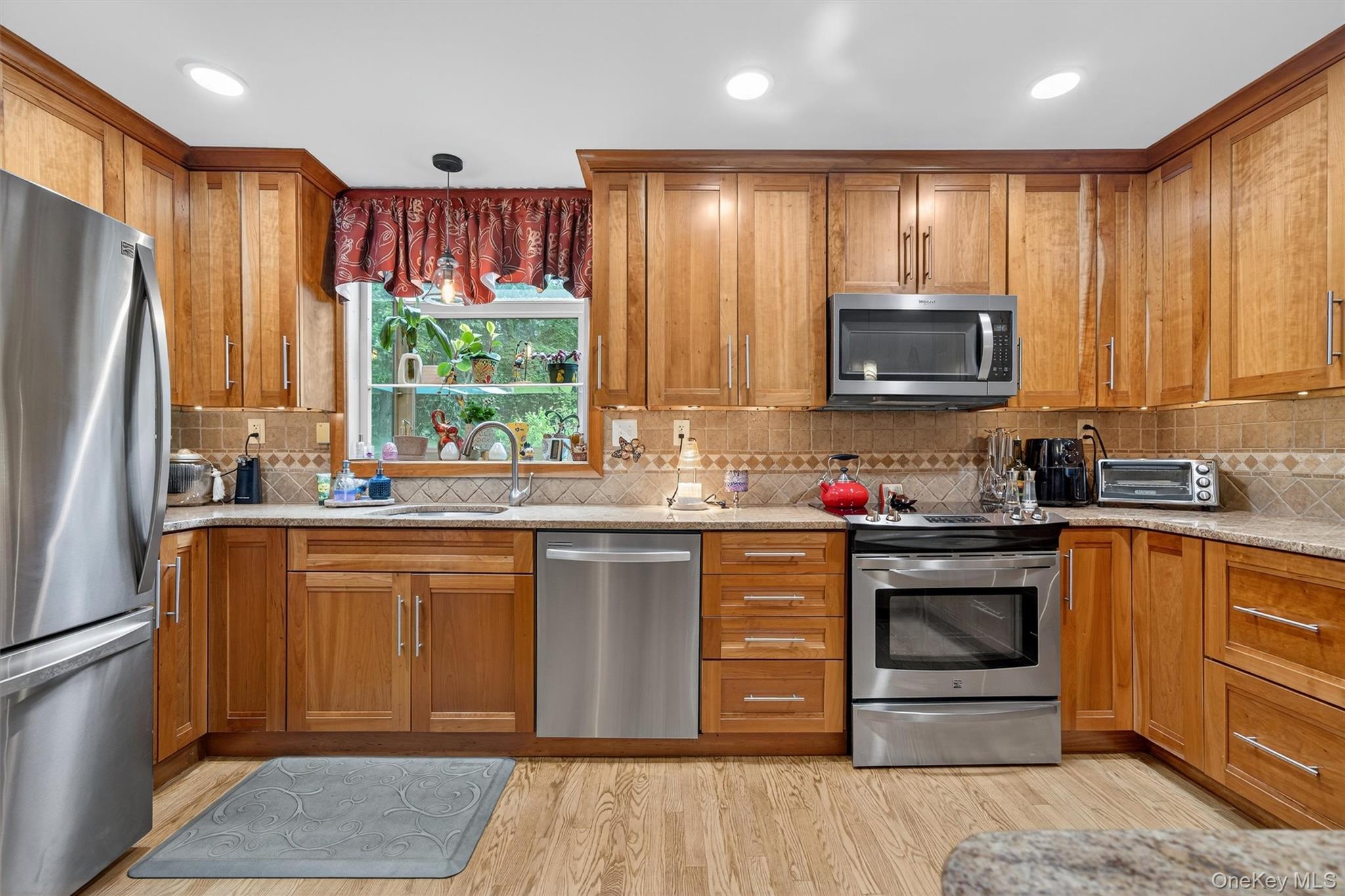 41 Hickory Hill Road Newburgh, NY 12550 - Photo 15 of 45