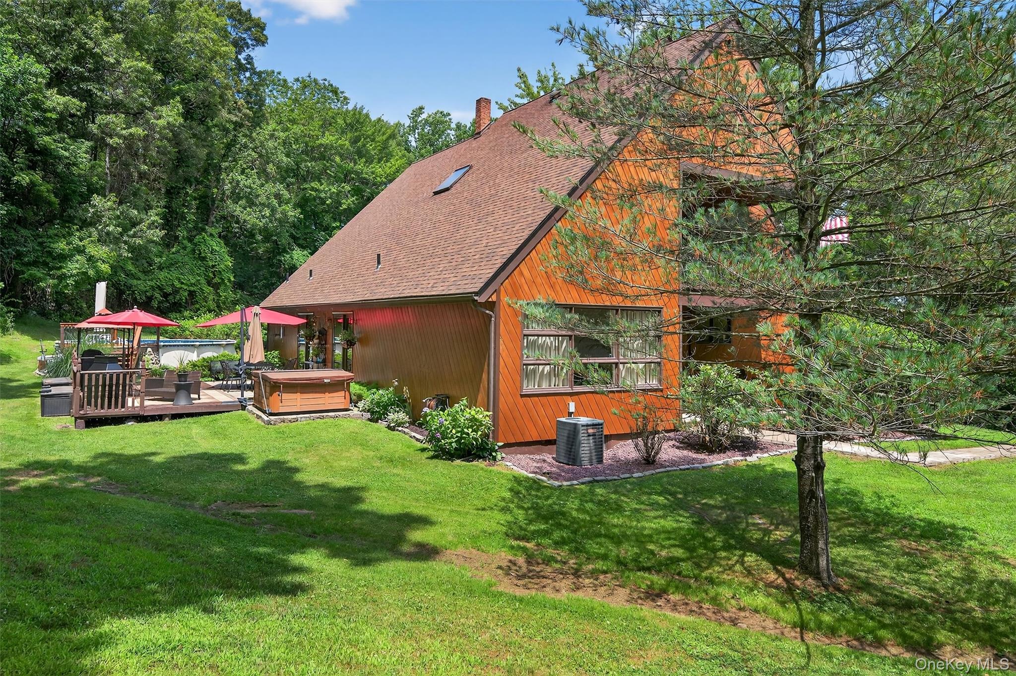 41 Hickory Hill Road Newburgh, NY 12550 - Photo 3 of 45