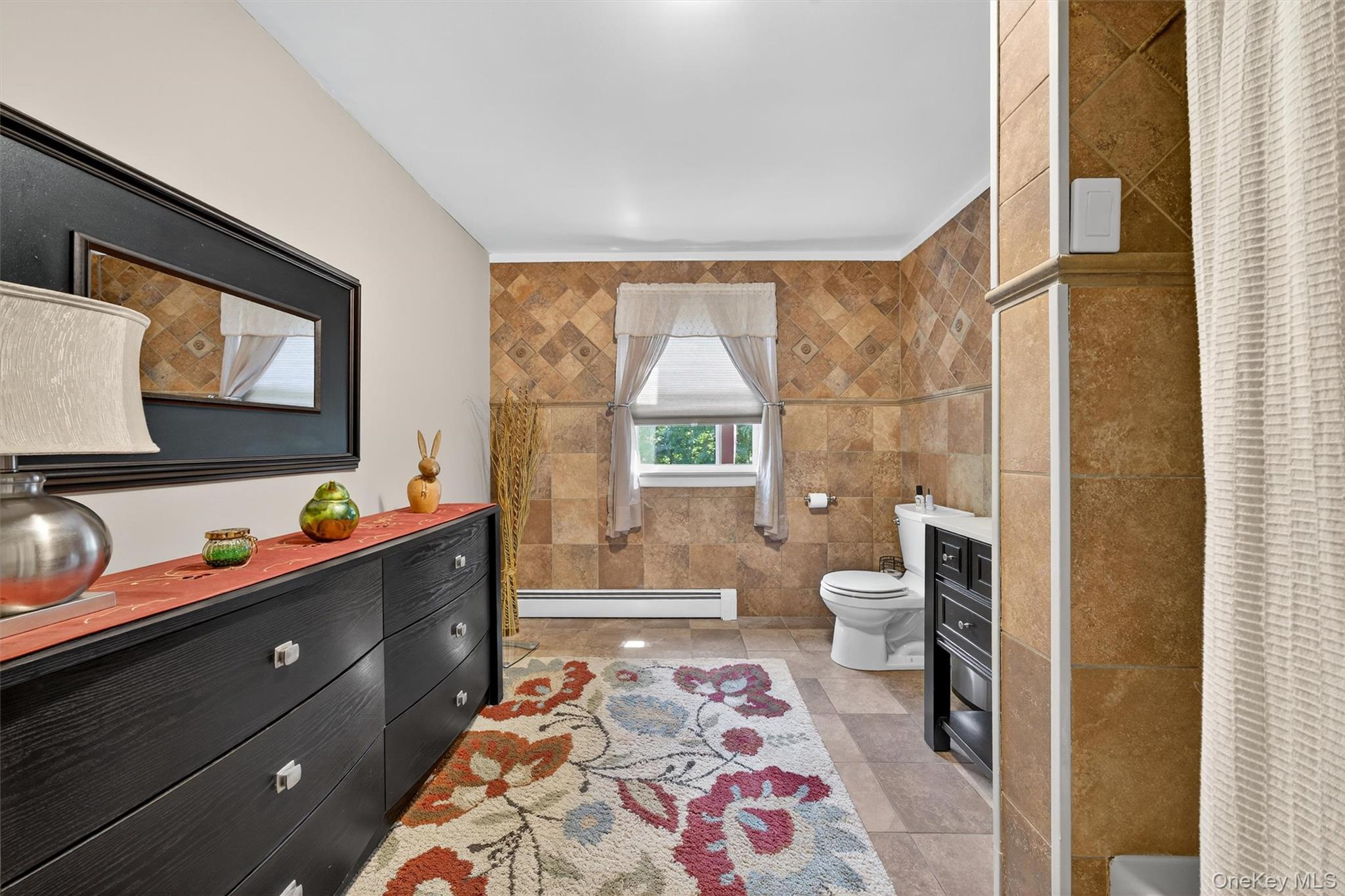 41 Hickory Hill Road Newburgh, NY 12550 - Photo 34 of 45 2nd floor full bathroom