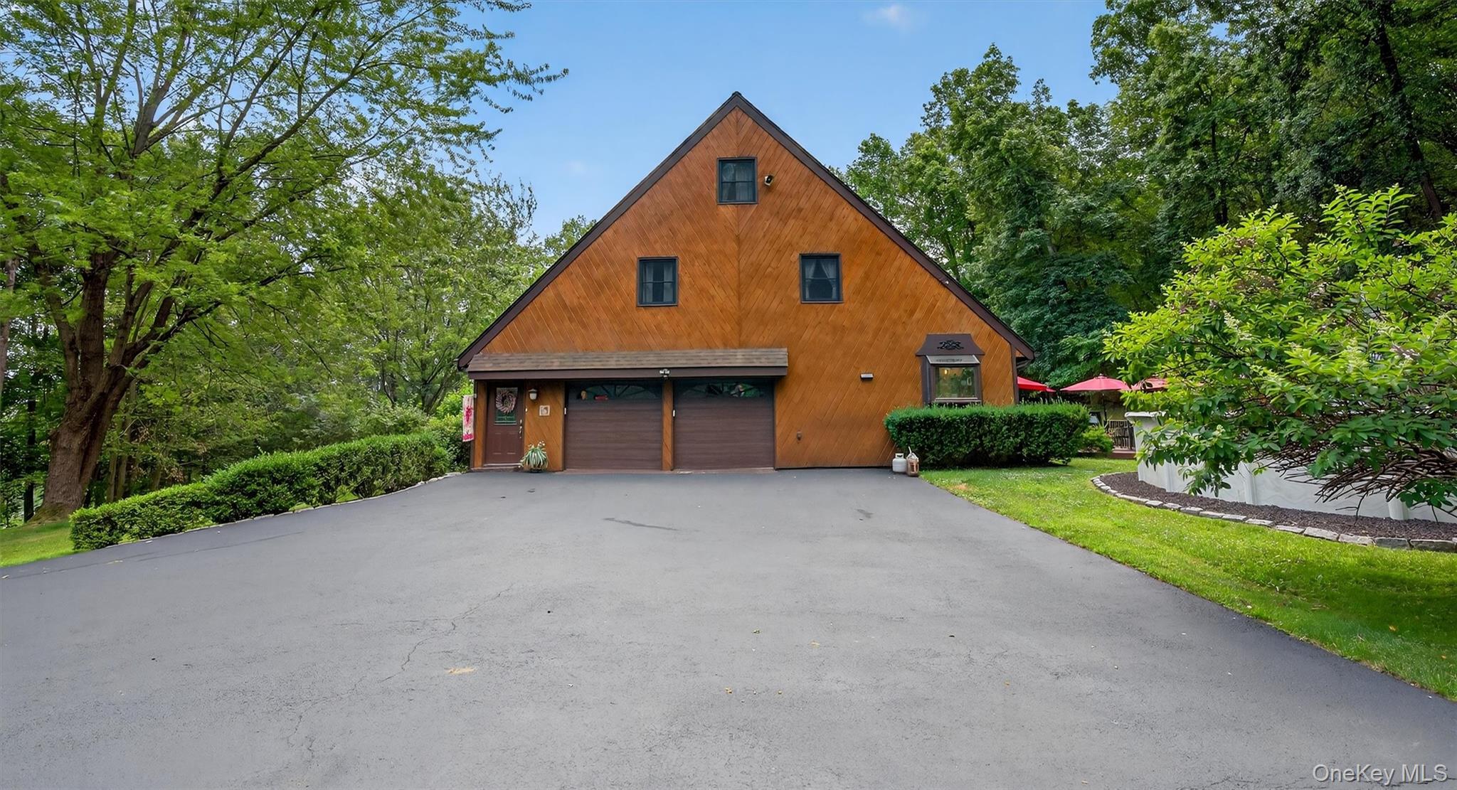 41 Hickory Hill Road Newburgh, NY 12550 - Photo 43 of 45 View of side of property with asphalt driveway