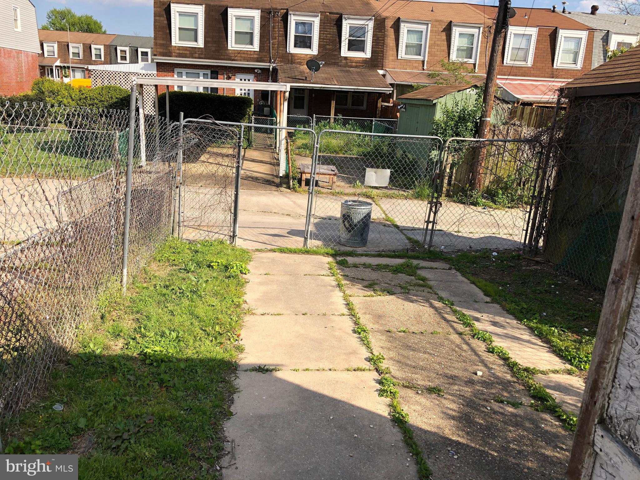 2106 Southorn Road Baltimore, MD 21220 - Photo 11 of 17 Yard