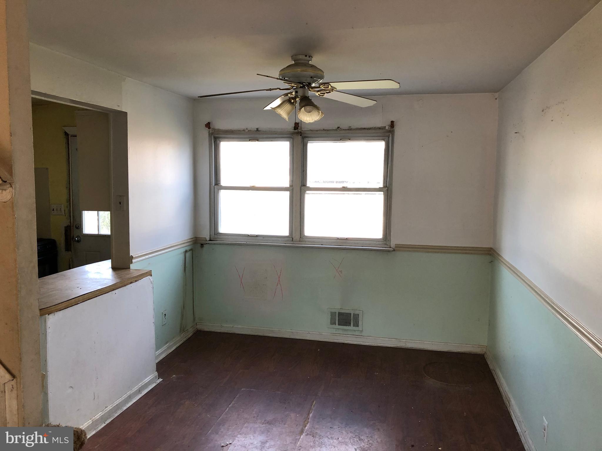 2106 Southorn Road Baltimore, MD 21220 - Photo 5 of 17 Dining Room