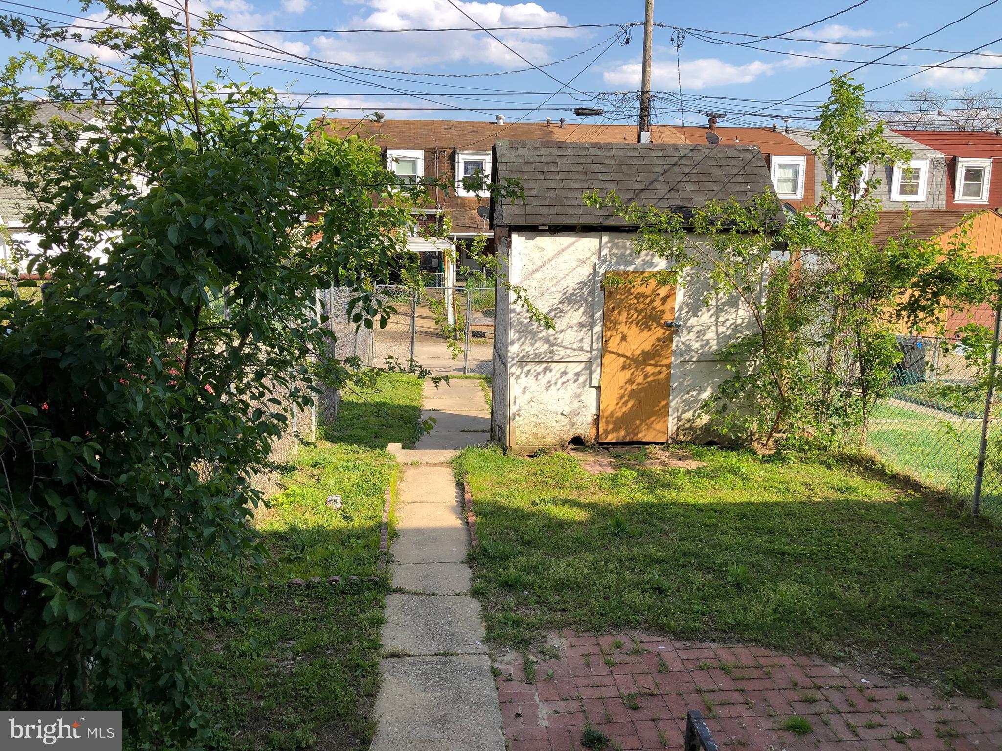 2106 Southorn Road Baltimore, MD 21220 - Photo 10 of 17 Yard