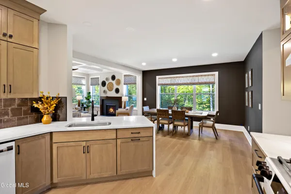 $959,980 | 35 Tamarack Street, Ballston, NY 12019