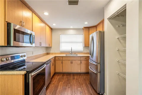 $139,990 | 540 Grove Isle Circle, Unit 204, Vero Beach, FL 32962