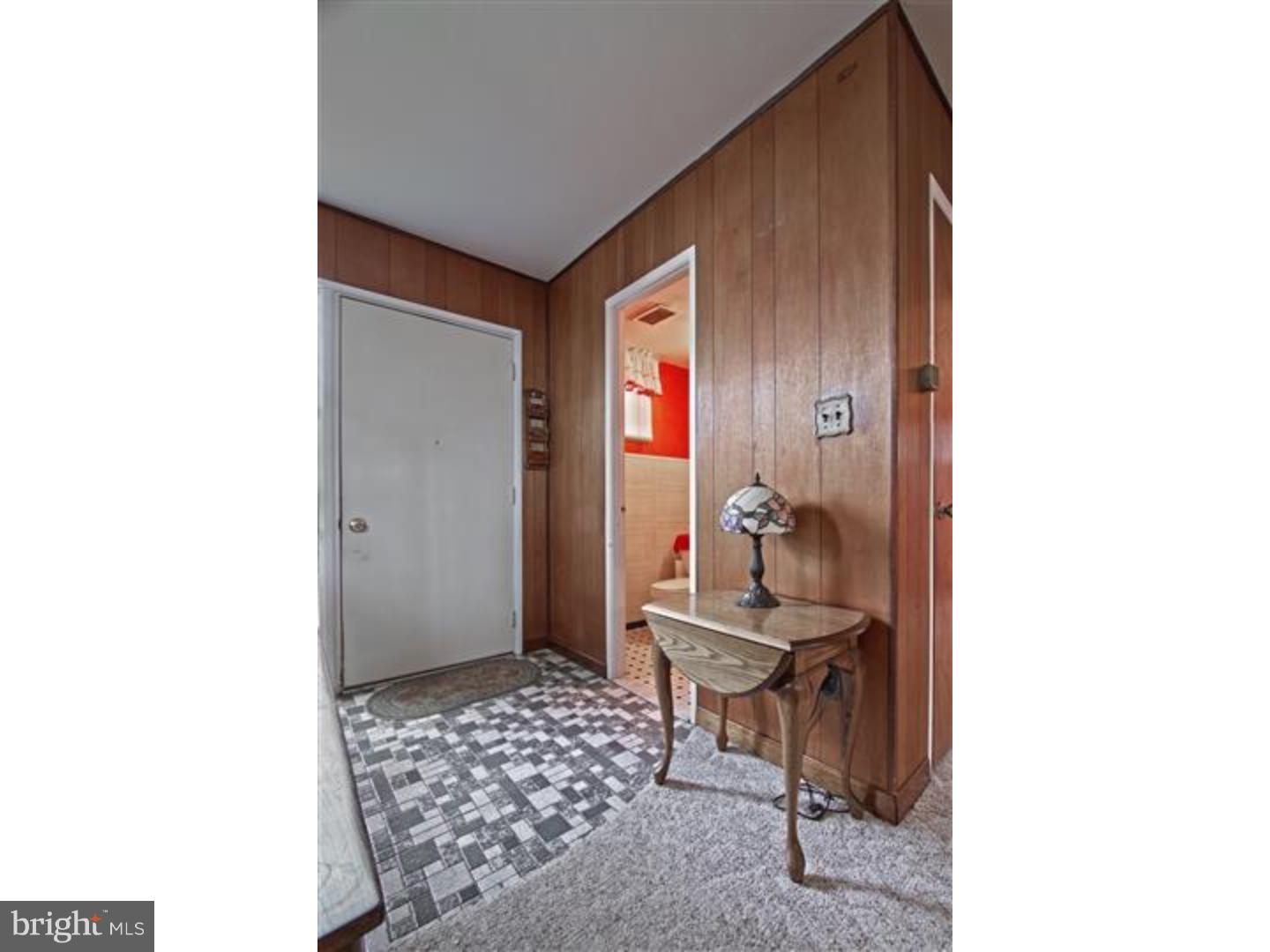 285 George Dye Road Hamilton, NJ 08690 - Photo 2 of 24 Foyer