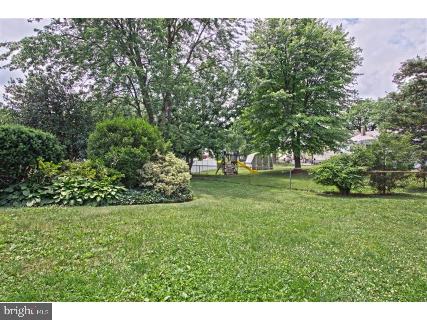 285 George Dye Road Hamilton, NJ 08690 - Photo 23 of 24 Back Yard