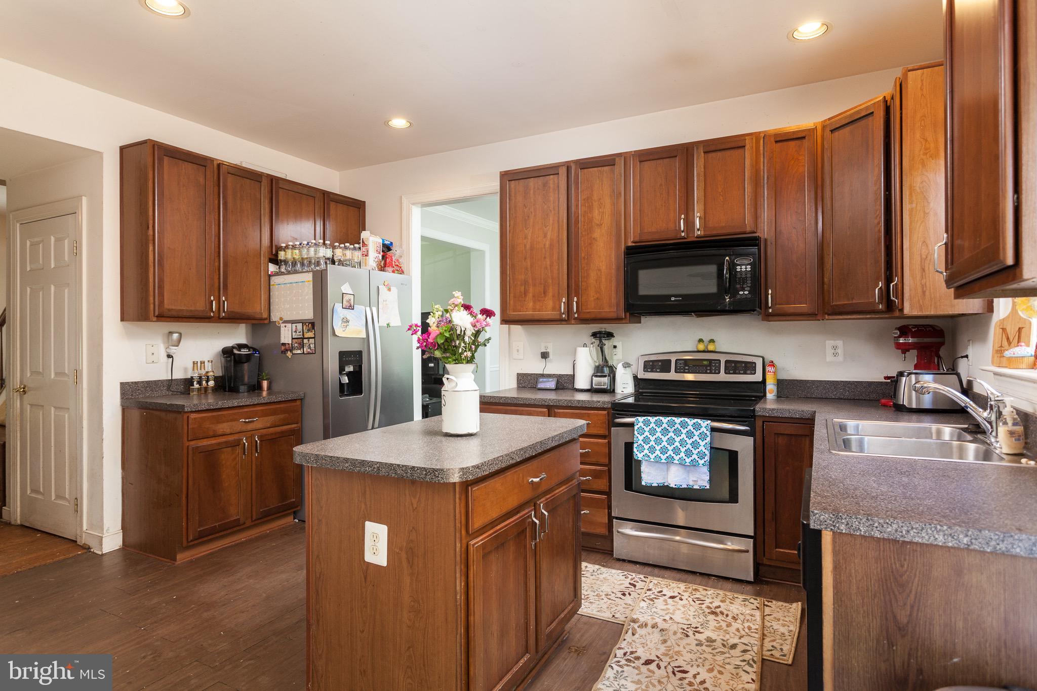 3808 Longley Road Abingdon, MD 21009 - Photo 5 of 28 KITCHEN W/SS APPLIANCES
