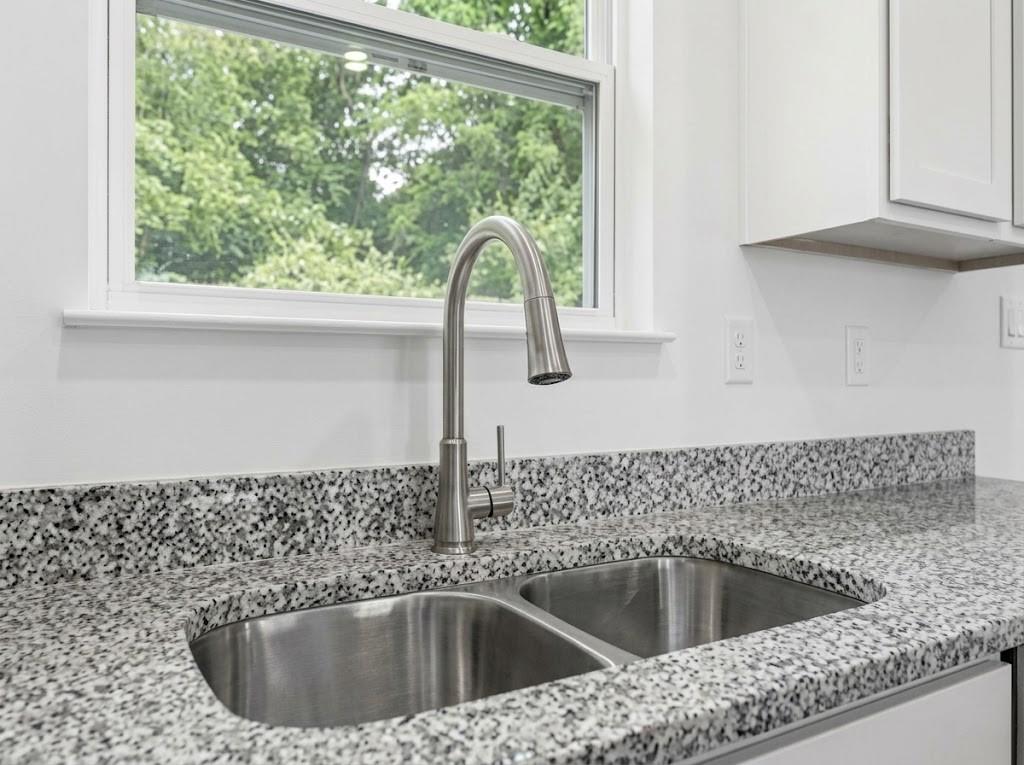1237 Bedford Road, Unit 2083B North Huntingdon, PA 15642 - Photo 11 of 26 Gallery Image 11