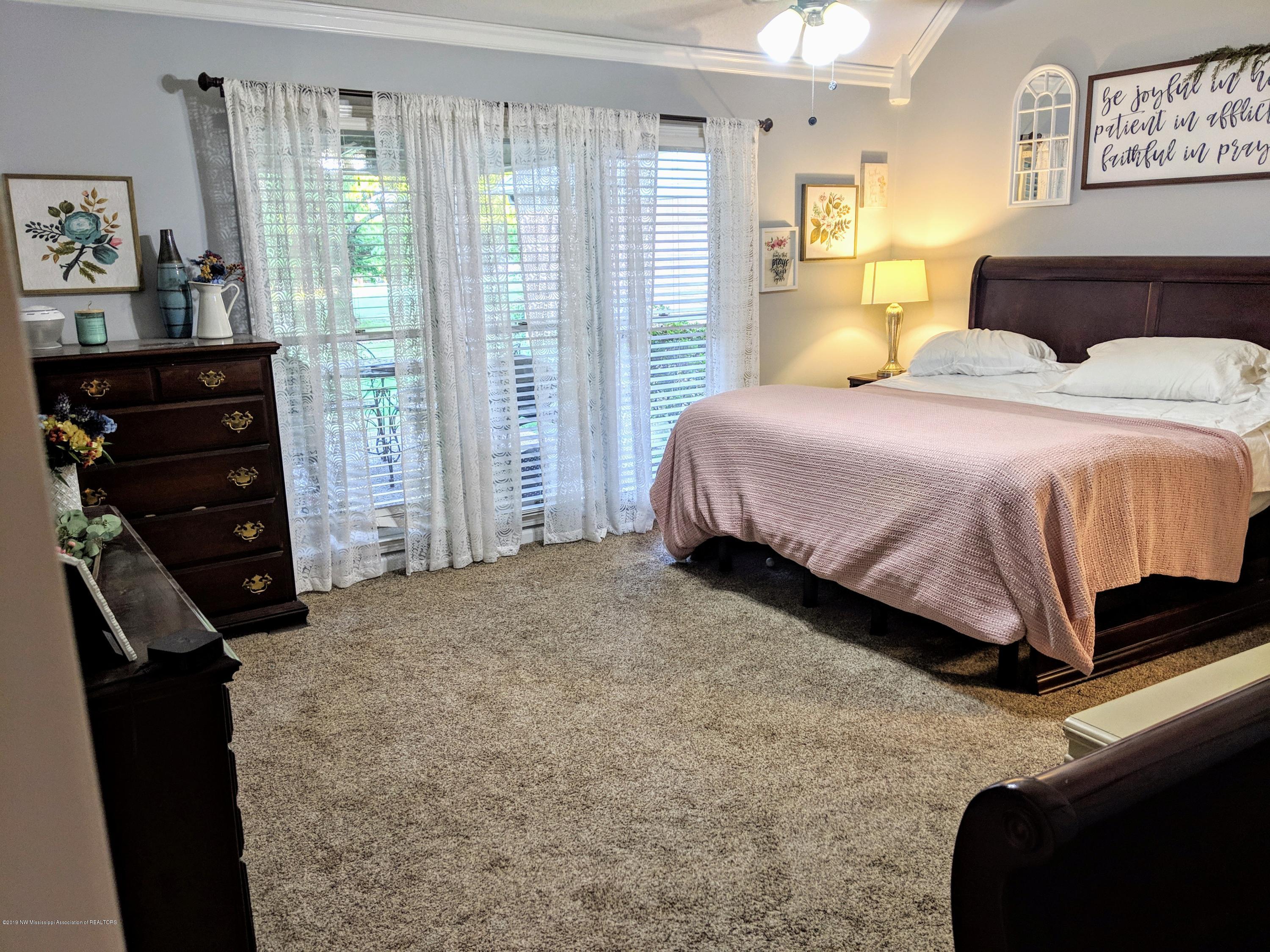 9280 Plantation Road Olive Branch, MS 38654 - Photo 10 of 19 10