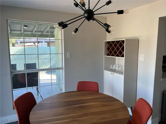 $2,700 | 1001 Griffith Avenue, Las Vegas, NV 89104