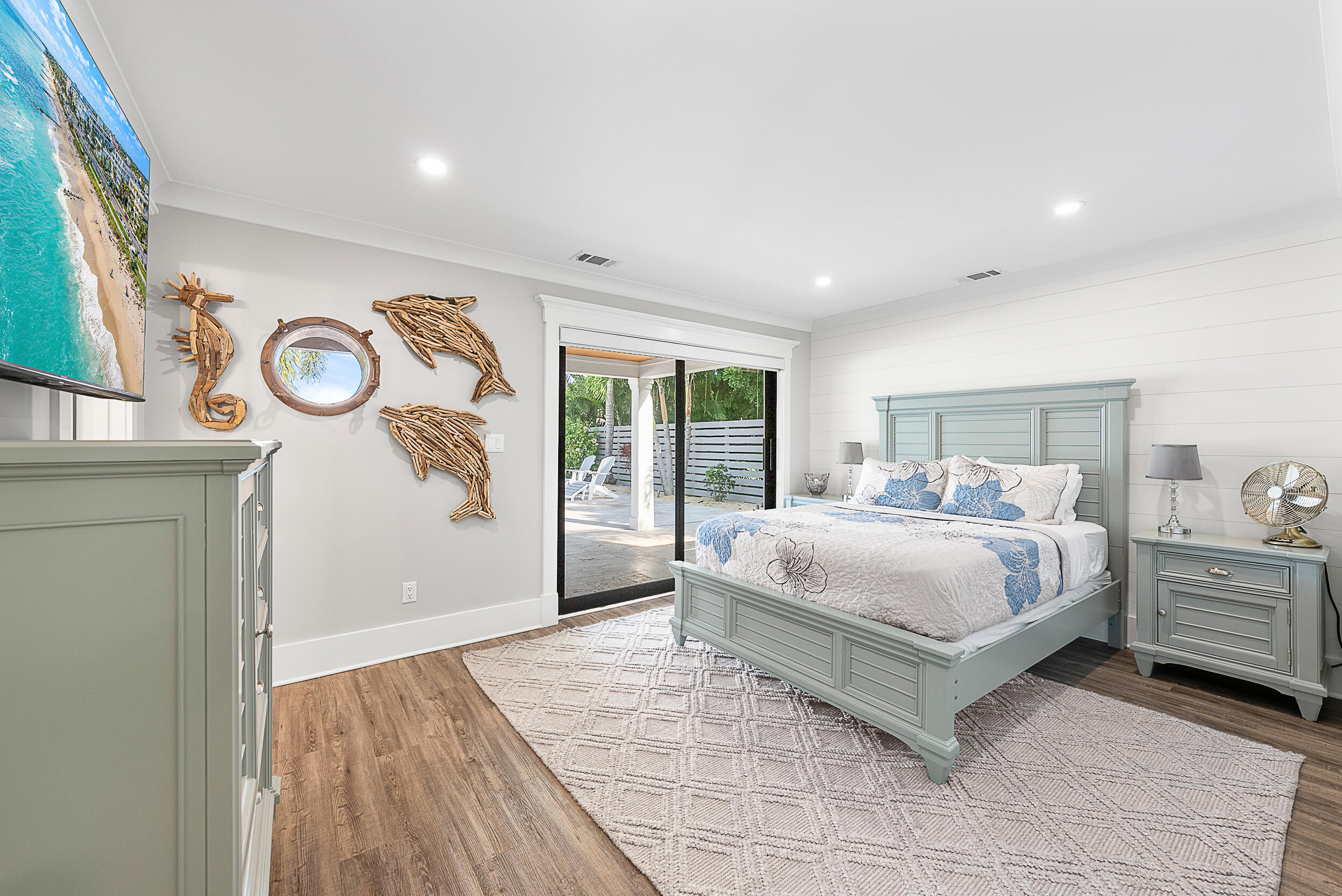 355 Center Street Jupiter, FL 33458 - Photo 18 of 26 Guest Bedroom