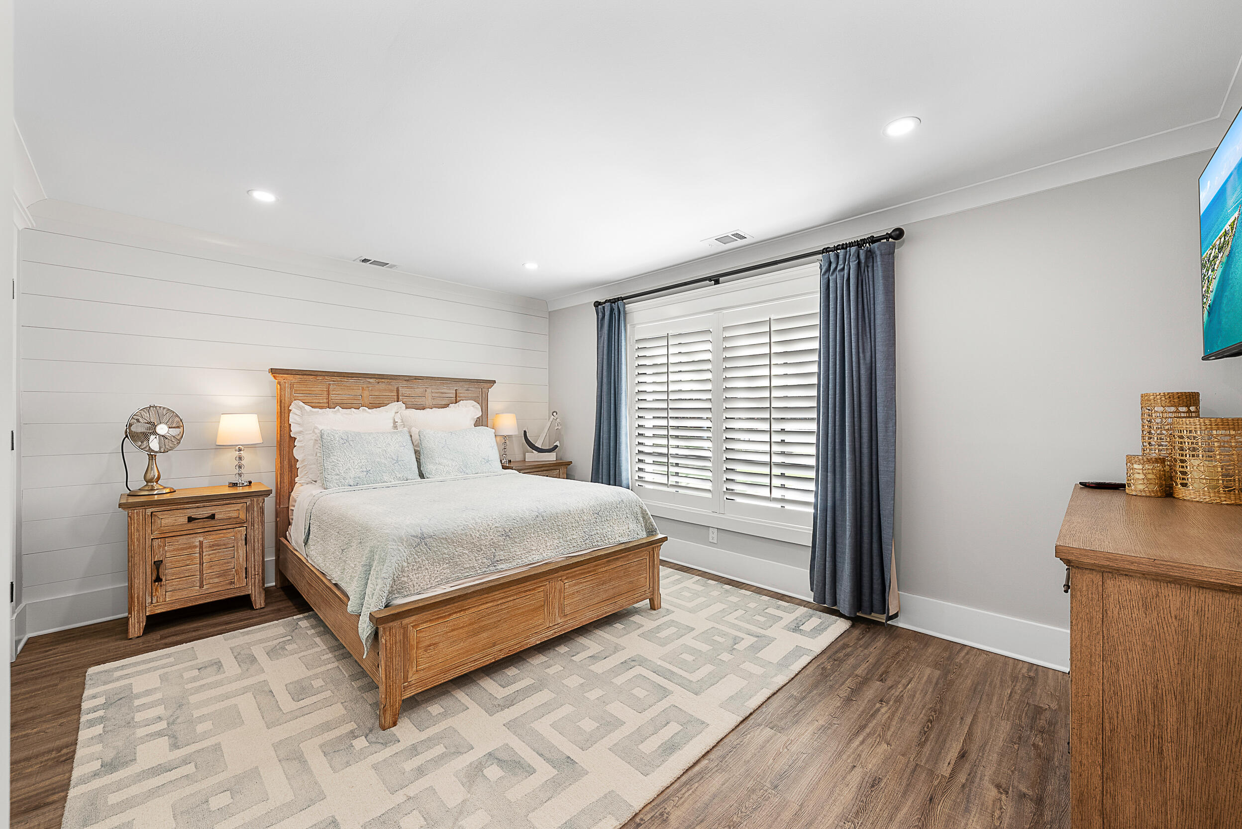 355 Center Street Jupiter, FL 33458 - Photo 19 of 26 Guest Bedroom