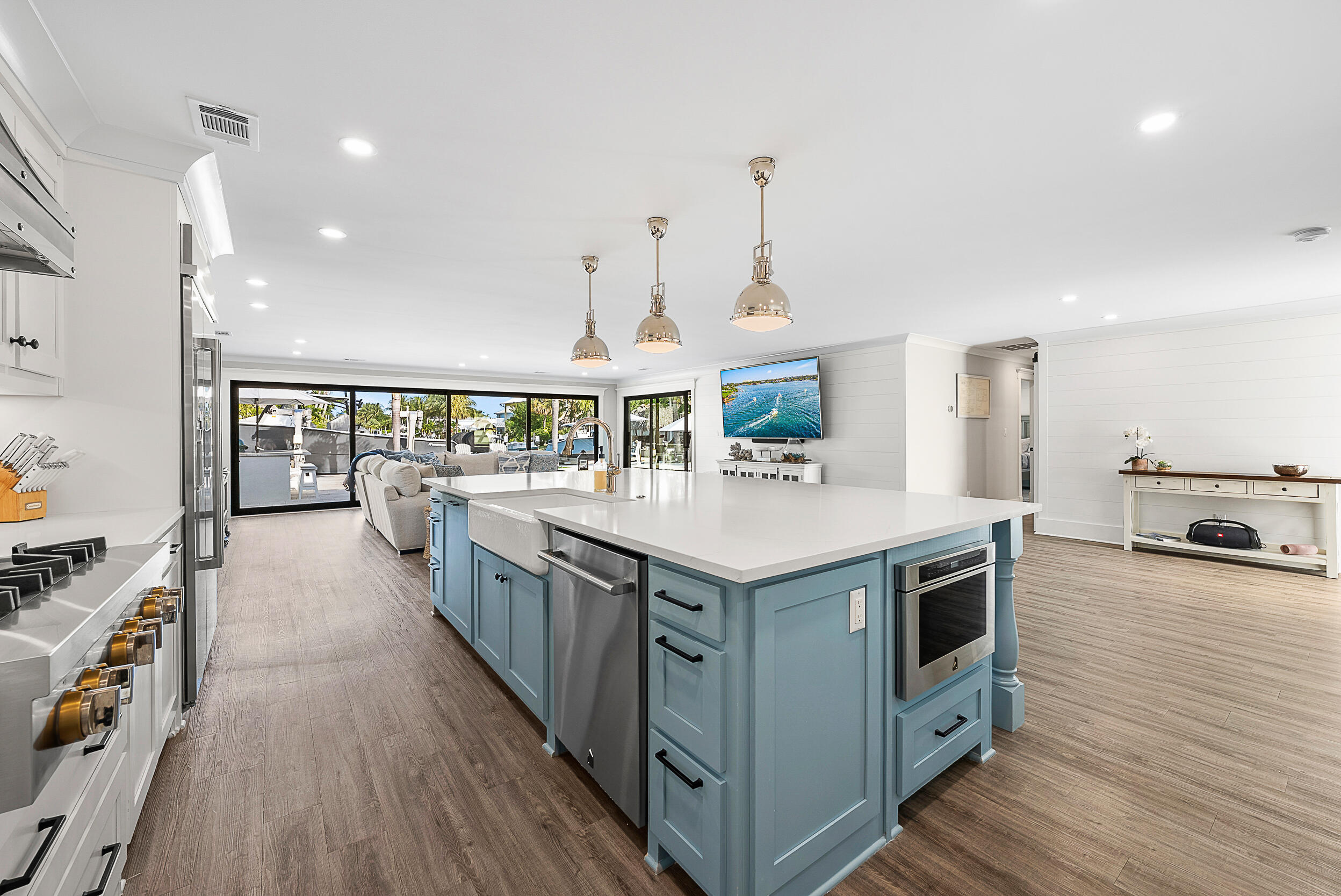 355 Center Street Jupiter, FL 33458 - Photo 10 of 26 Kitchen