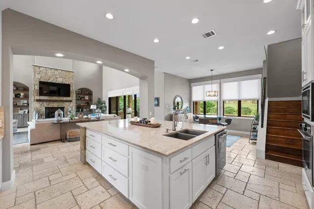 $1,395,000 | 281 Colonial Affair, Austin, TX 78737