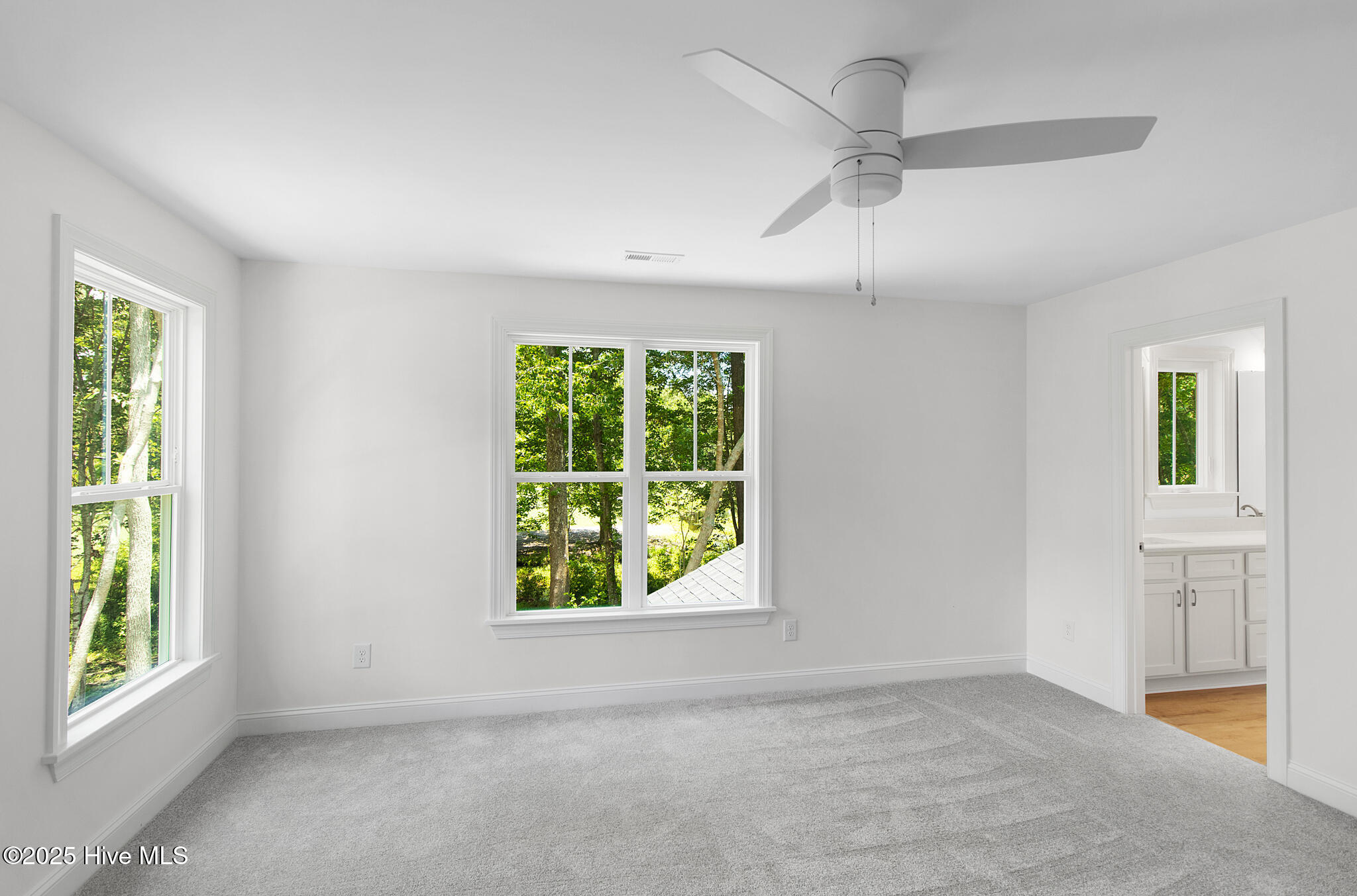 357 McCabe Road Morehead City, NC 28557 - Photo 15 of 30 Primary bedroom suite