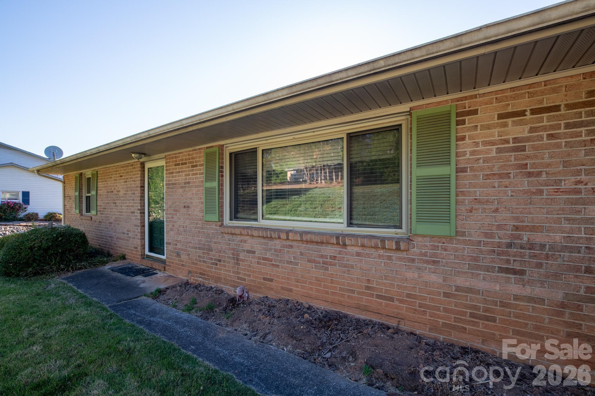 4024 Piney Road Morganton, NC 28655 - Photo 10 of 28