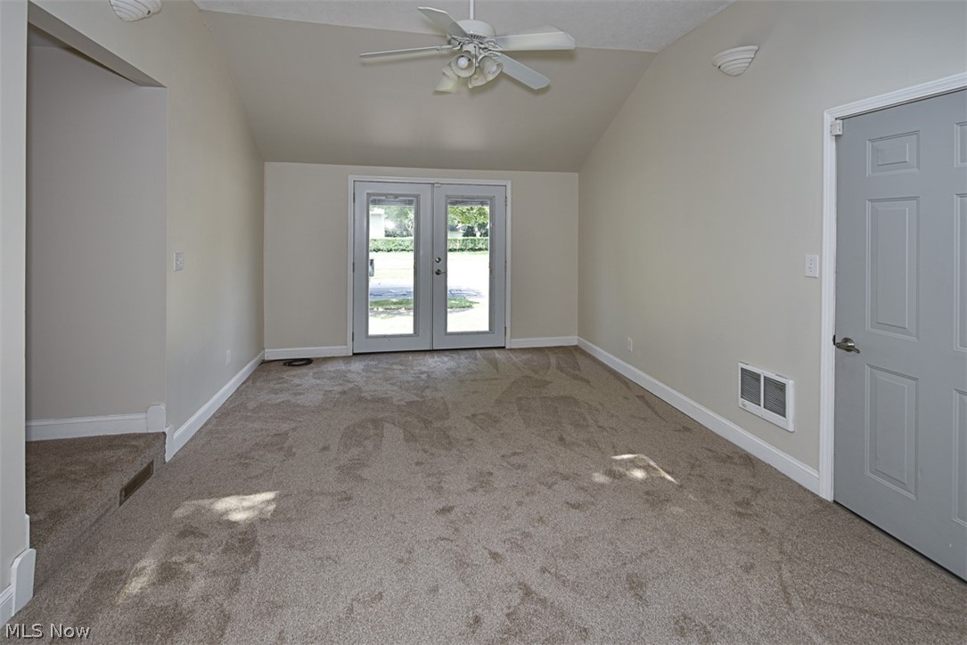 1651 Lyndhurst Road Lyndhurst, OH 44124 - Photo 17 of 34