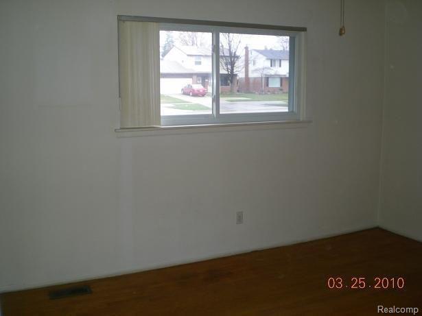 14214 Merriman Road Livonia, MI 48154 - Photo 7 of 12 Bedroom 3