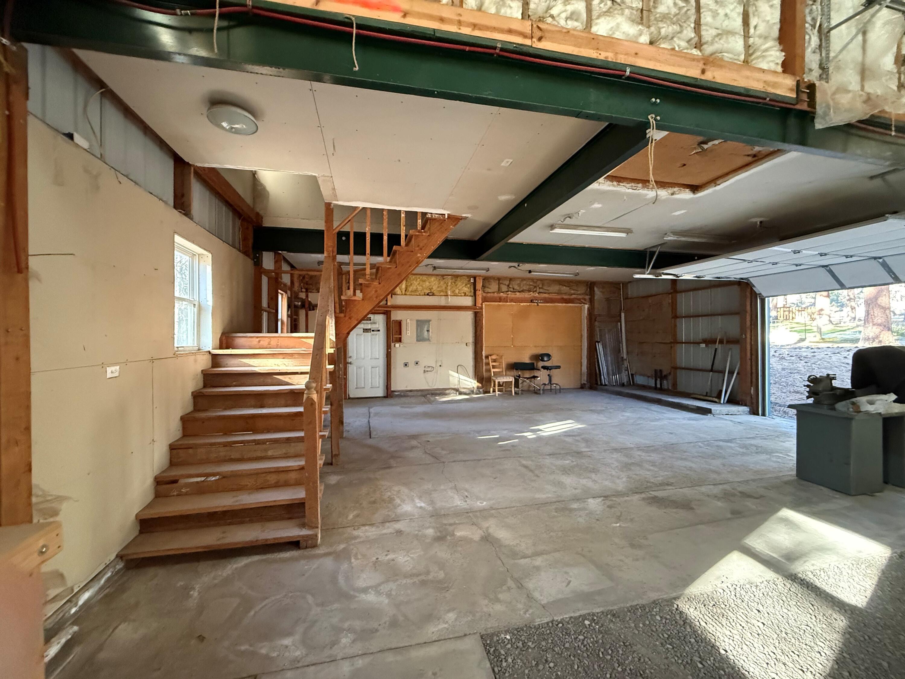 7623 Prairie Dog Drive Bonanza, OR 97623 - Photo 45 of 51 Shop Interior