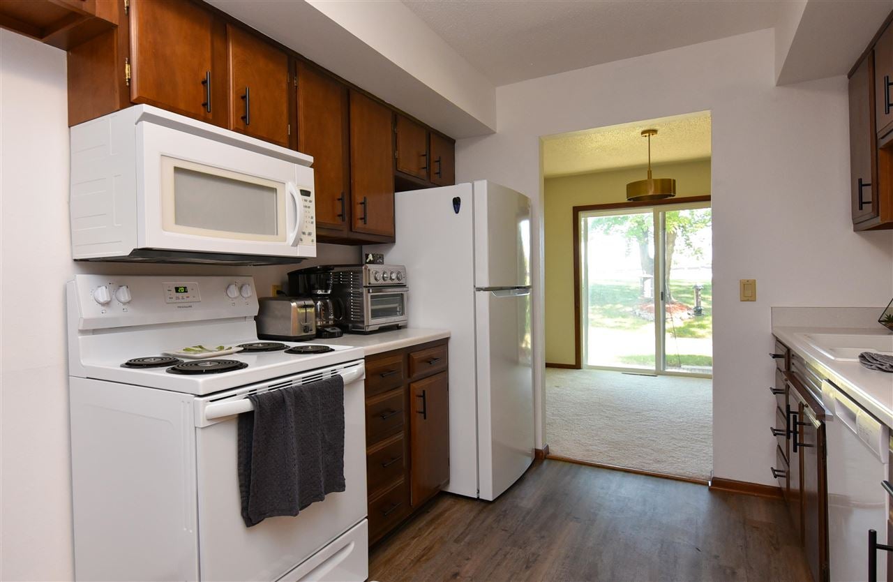 100 Valley Road Williamsburg, IA 52361 - Photo 16 of 29 Gallery Image 16