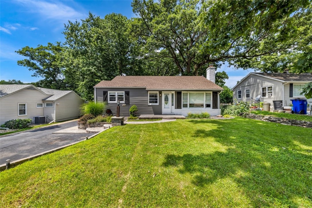 335 South Woodale Avenue Decatur, IL 62522 - Photo 2 of 23