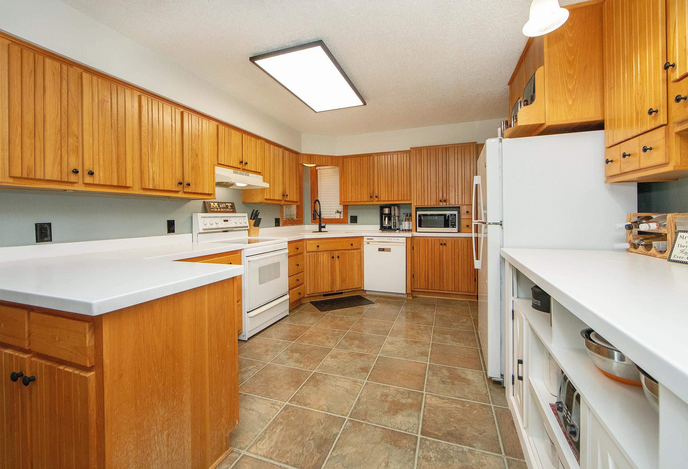 817 North Vernon Conrad, IA 50621 - Photo 2 of 27 Gallery Image 2