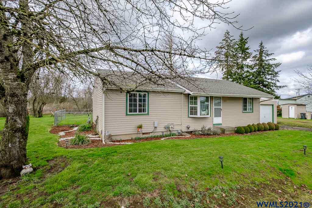 4535 Knox Butte Road East Albany, OR 97322 - Photo 2 of 28