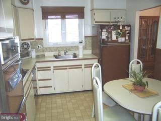 591 Remsen Road Philadelphia, PA 19115 - Photo 4 of 6