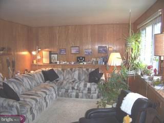 591 Remsen Road Philadelphia, PA 19115 - Photo 5 of 6