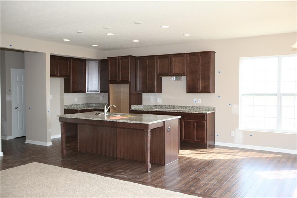 10202 Blue Ribbon Boulevard Fishers, IN 46040 - Photo 4 of 12 Gallery Image 4