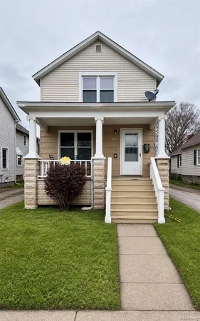 $99,900 | 821 Griswold Street, Port Huron, MI 48060