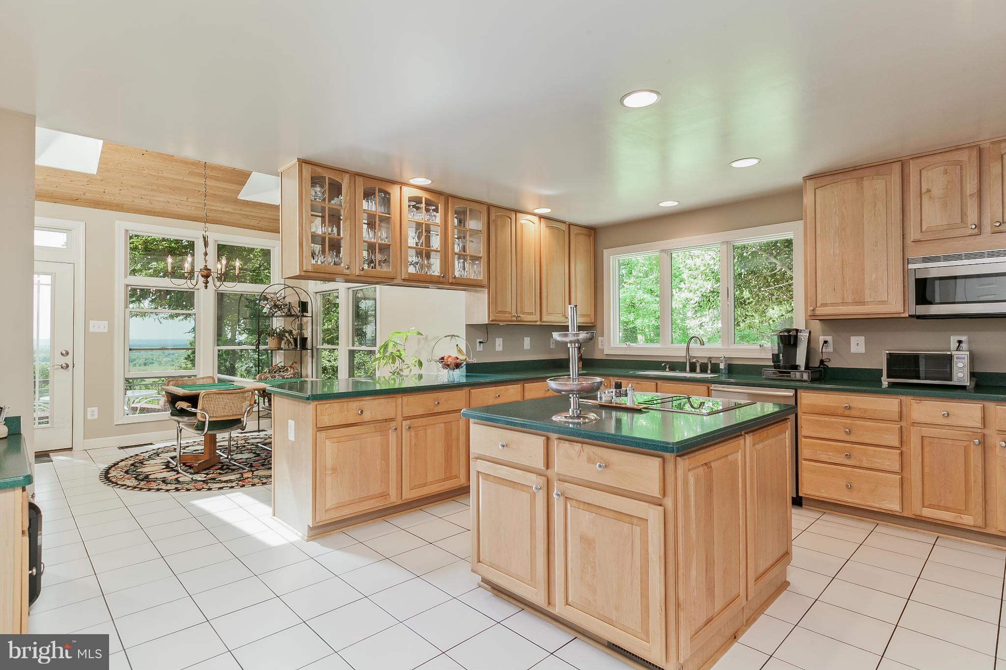 9821 Fox Road Frederick, MD 21702 - Photo 10 of 30 Kitchen