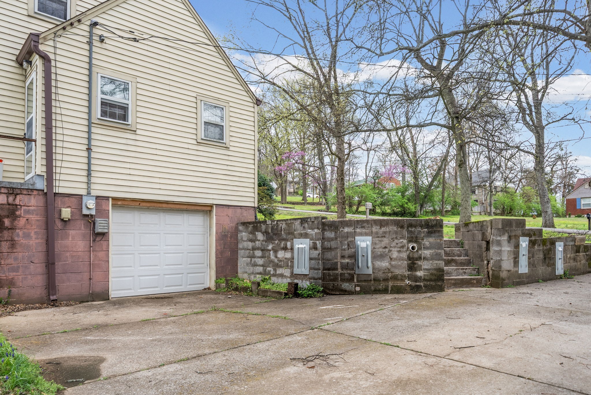 210 Cliffdale Road Nashville, TN 37214 - Photo 30 of 38 a view of a house with a yard