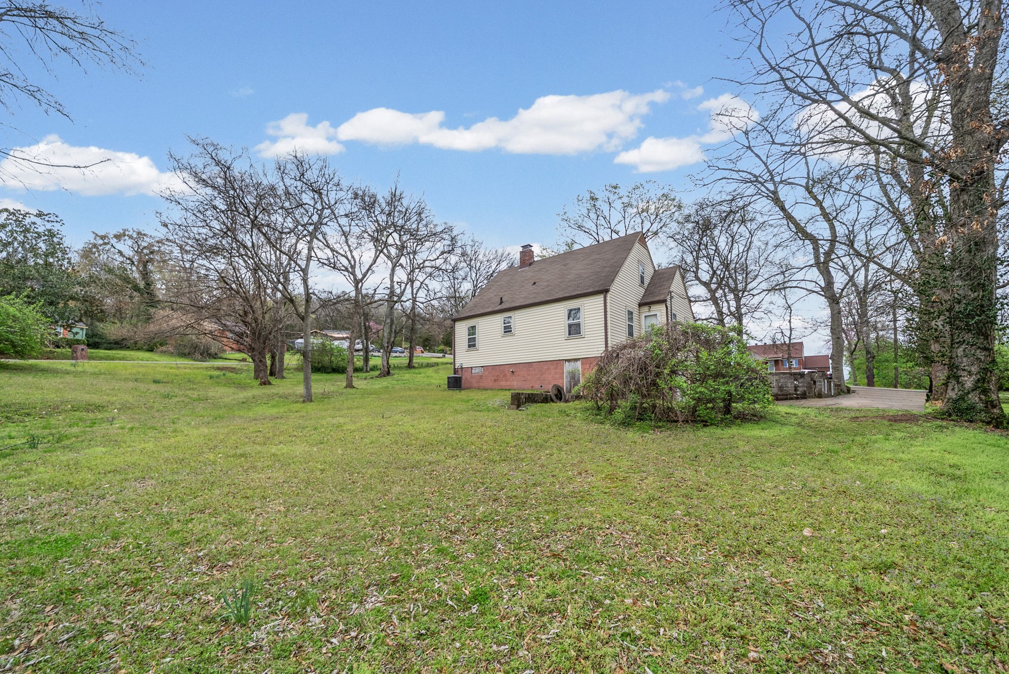 210 Cliffdale Road Nashville, TN 37214 - Photo 31 of 38 a view of a house with a yard