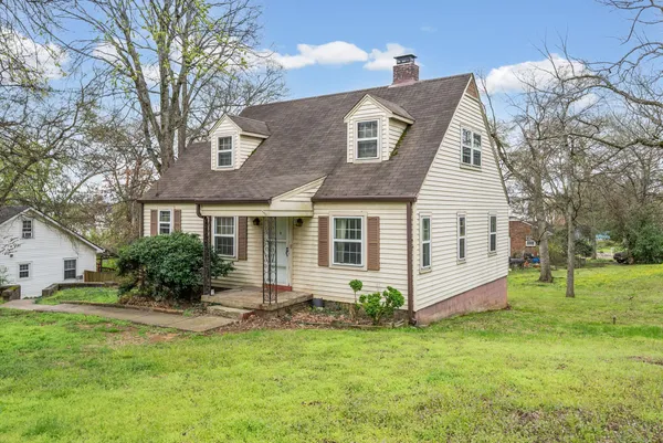 $400,000 | 210 Cliffdale Road, Nashville, TN 37214